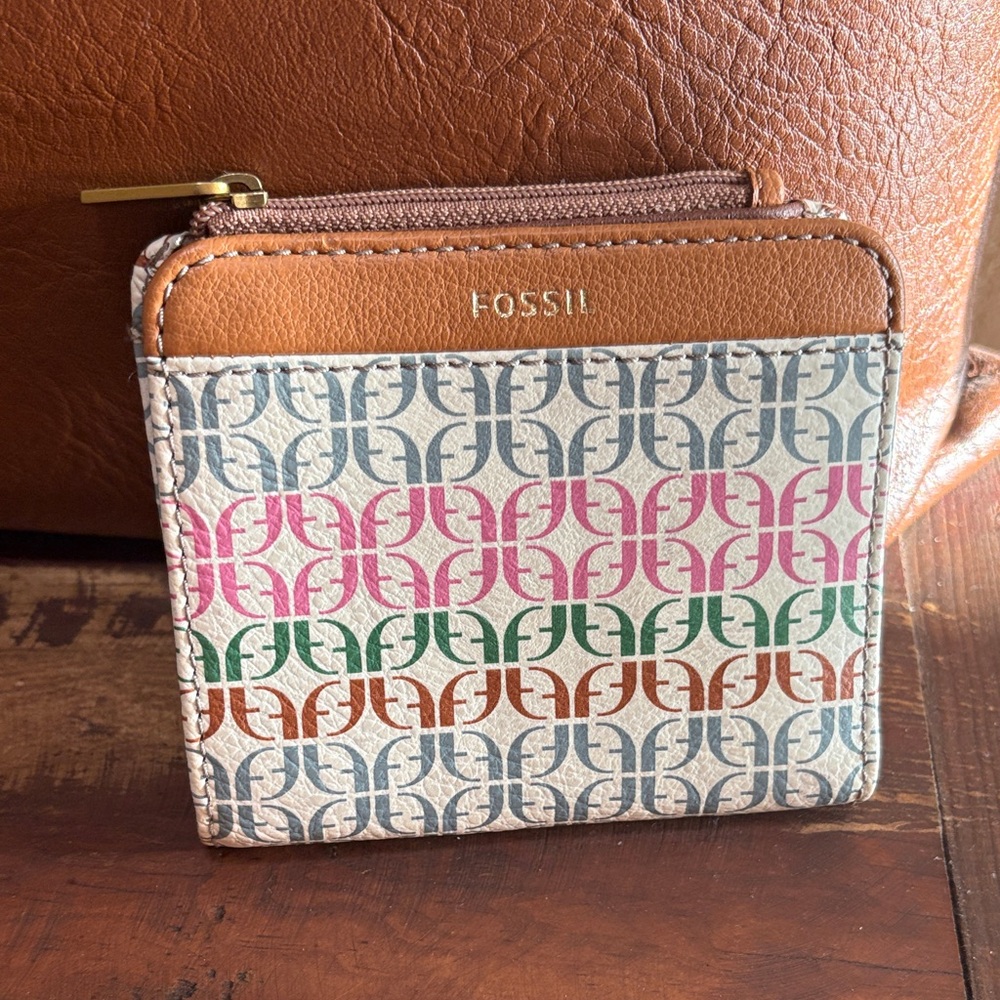 FOSSIL Wallet